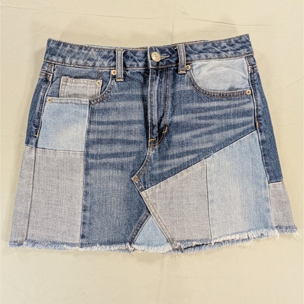 American Eagle Women's Denim Mini Skirt Y2K Vintage Size 6 Patchwork